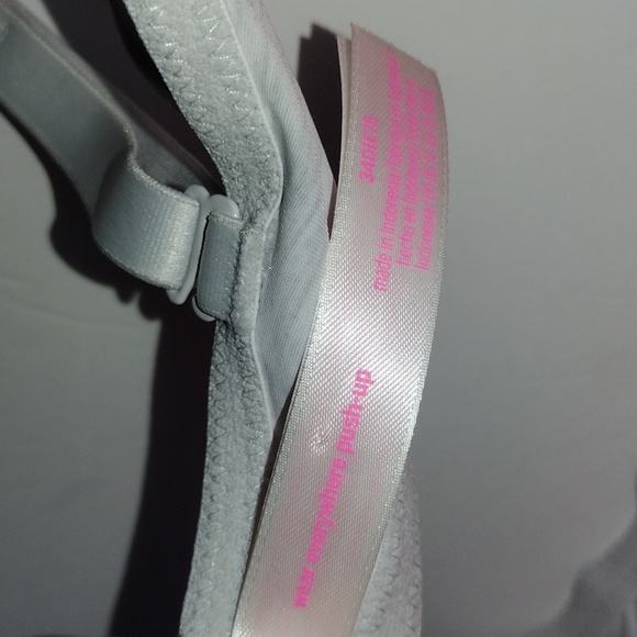 Victoria's Secret PINK Wear Everywhere T-shirt Pushup Bra 34D EUC - Picture 7 of 10